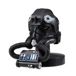 Шлем на подставке Пилот Истребитель 6,5см Star Wars Bandai (Бандай) Шлем на подставке Пилот Истребитель 6,5см Star Wars Bandai (Бандай)